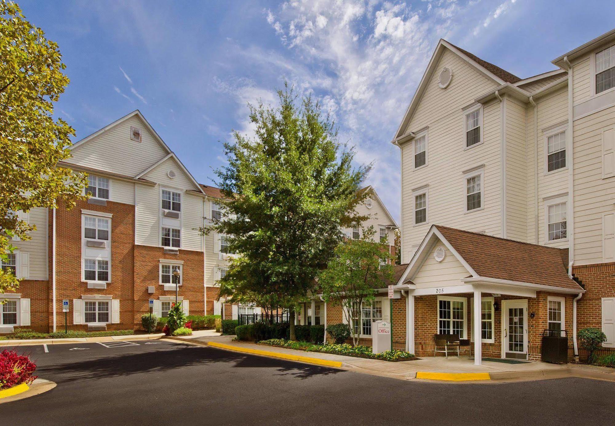 Sonesta Simply Suites Falls Church Exterior photo